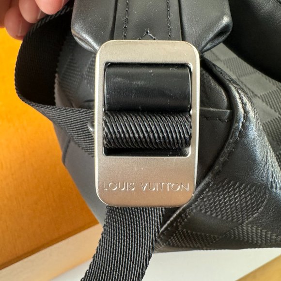 LOUIS VUITTON N40306 Damier Infini Backpack Rucksack Black Men's - Picture 15 of 16